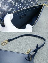 美品 ルイヴィトン M22921 モノグラム ラミネーデッド ジャガード ネヴァーフルMM ポーチ付 ネイビー トートバッグ LOUIS VUITTON_画像10