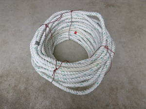 エストリオロープ（クレモナ）20mm　60ｍ　クレモナロープ　係船ロープ　未使用保管品　汚れあり