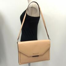 ☆BCBG MAXAZRIA ビーシービージーマックスアズリア レザーショルダーバッグ クラッチバッグ 2WAY ベージュ レディース_画像7