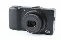 ショット数 560回 希少なカタログ付 ★美品★ RICOH リコー GR コンパクトデジタルカメラ (3746)_画像3