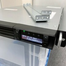 @S1483 現状品 保証無し Fujitsu APC 高機能無停電電源装置 Smart-UPS 1200(FJM1200RMJ1U)バッテリー交換期日/Mar(3月)-2026 レール付属_画像7