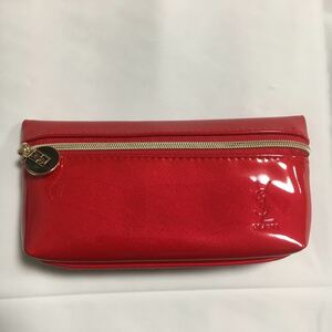 新品未使用 Yves Saint Laurent イヴ・サンローラン ポーチ エナメル レッド ロゴデザイン