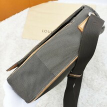 正規品 美品 LOUISVUITTON ルイヴィトン ヴィトン ショルダーバッグ メッセンジャーバッグ ダミエ ジェアン メサジェ 肩掛け可 M93617_画像3