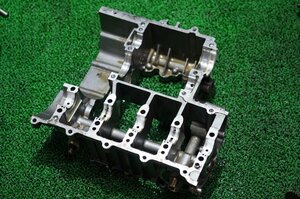 ○バリオス ZX250CE★クランクケース 下部★Kawasaki カワサキ★エンジンパーツ★6R021118