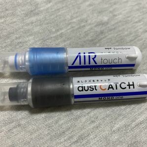 【即決】mono one dust catch AIR touch 2個セット 消しゴム モノ消しゴム トンボ鉛筆 モノワン エアタッチ ホルダー消しゴムの画像1