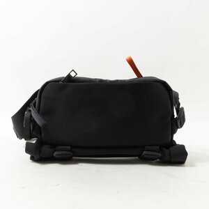 IS/IT イズイット ボディバッグ ブラック 黒 オレンジ ナイロン メンズ 斜め掛け シンプル 収納多数 カジュアル オールシーズン bag 鞄