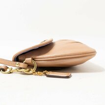 COACH コーチ クラッチバッグ ブラウン 茶系 ゴールド レザー カード収納あり レディース シンプル 手さげ 小さめ きれいめ bag 鞄 カバン_画像3