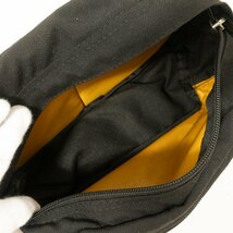 CHUMS チャムス ボディバッグ ブラック 黒 ナイロン ユニセックス 男女兼用 斜め掛け シンプル カジュアル オールシーズン アウトドア bag_画像9