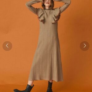 ラッフルメロー ニットワンピース イネラ