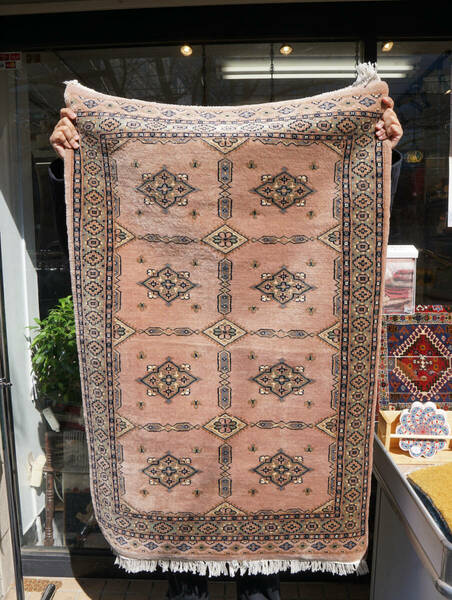 125×81cm【パキスタン手織り絨毯】ペルシャ絨毯