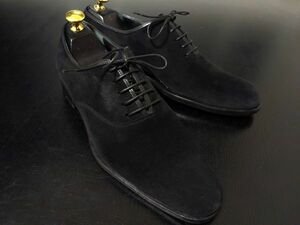 美品 フェラガモ 6.5EE Ferragamo ホールカット スエード 黒 ソフトドレスシューズ 8171