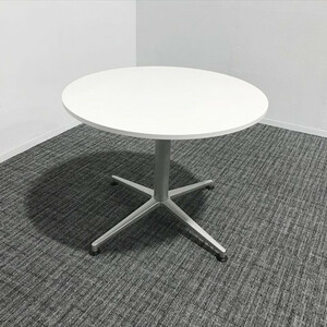 Table Table de Cross Type Type Itoki White используется □ TR-863905C