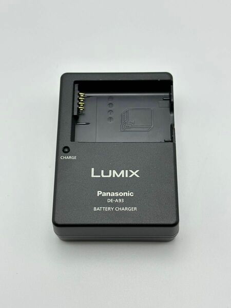 Panasonic パナソニック LUMIX バッテリーチャージャー DE-A93