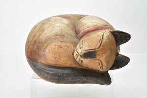 木彫り 彩色 眠り猫 彫刻 像 約29cm [木製][木像][オブジェ][動物][ネコ][ねこ][手彫り][工芸品][民芸品][時代]H
