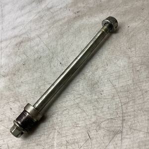 B47-6 ホンダ スーパーカブ110 JA44 フロントアクスルシャフト　純正部品