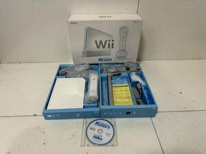 【海外仕様 / 本体美品】【任天堂 Wii 本体 リモコン アダプタ AVケーブル センサーバー ヌンチャク モーションプラス スポーツリゾート】