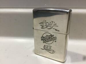 Zippo　ジッポー　鉄馬　Harley-Davidson　ハーレーダビッドソン　01年製　未使用　　　T180　　　　KJ1