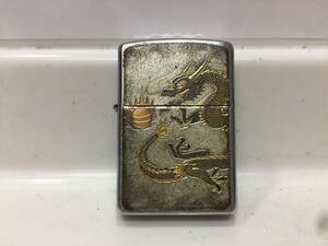 Zippo　ジッポー　龍　彫刻　05年製　　　T302　　　　KJ1