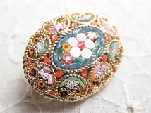 L013　ヴィンテージ ブローチ マイクロモザイク ゴールドカラー ミニサイズ アクセサリー Vintage brooch_画像3