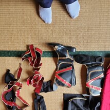 FGOアレキサンダー 　Mサイズ同等　一円スタートコスプレ衣裳　黒と赤にゴールドラインテープ　パーツはエナメル　ブーツあり_画像5