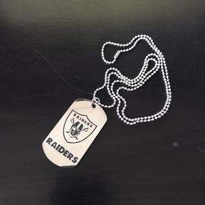 RAIDERS NFL オークランド ラスベガス レイダース ネックレス ドッグタグ キーホルダー ペンダントトップ 214n