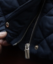 新品■英国F&F UK16 軽量 キルト コート XL 紺×金ボタン レディース キルティング フィソロフィー ネイビー 大きいサイズ 中綿ジャケット_画像4