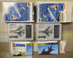 2T06★タカラ 世界の翼★B-1B ランサー★2色迷彩&グレー塗装 2種セット★絶版未使用外★箱難あり