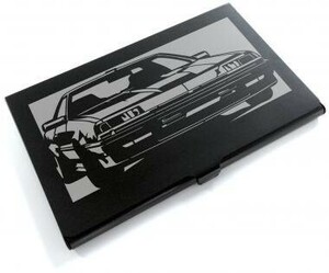 ブラックアルマイト「日産(NISSAN) スカイライン R30 鉄仮面」切り絵デザインのカードケース[CC-097]