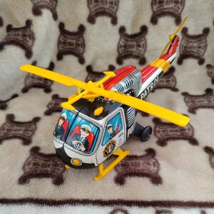 Tin Showa Retro Vintage Helicopter Около 20 см патрульной батареи полиции