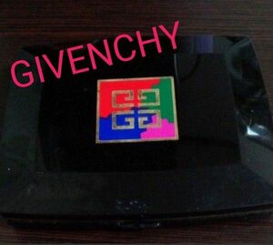 ８時までタイムセール【GIVENCHY 】ジバンシィ　メイクアップ　パレット　コレクション　アイシャドウチーク　パレット　