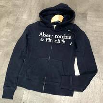 C ▼ 着心地抜群!! 'ロゴ刺繍' Abercrombie＆Fitch アバクロンビーアンドフィッチ 裏起毛 ジップアップ スウェット パーカー / フーディ XS_画像1