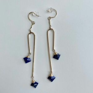 【NATURALI JEWELRY】モビールピアス　ラピスラズリ 天然石