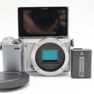 《大物Youtuberご用達》ソニー SONY NEX-5R シルバー　　　　　　　　　　　　　　　　　　　　　　　　　　　　　　　　　　　　KK402004