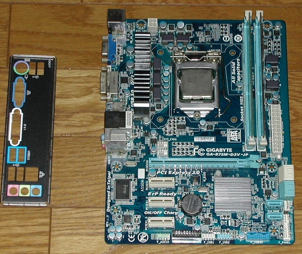 CPU メモリ付き　GIGABYTE　GA-B75M-D3V-JP　LGA1155