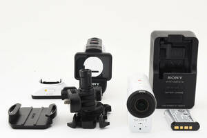 SONY HDR AS300　デジタルカメラ（マイクロSDカード64GB・ソニー公式充電器・ハウジングケース付き）588