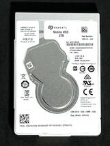 【送料無料】 ★ 2TB ★　Seagate　/　ST2000LM007　【使用時間：518ｈ】　2016年製　稼働少　 2.5インチ 内蔵HDD/7mm厚/SATA _画像1