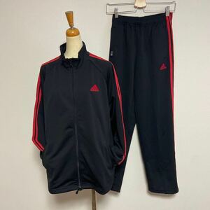 adidas アディダス★　上下セットジャージ　キッズ160㎝　定番人気の三本ライン　おしゃれジャージ 黒　新学期に◎