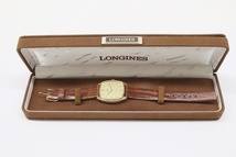  【ジャンク】 LONGINES ロンジン 腕時計 自動巻き ケース付 スクエア ゴールドカラー _画像9