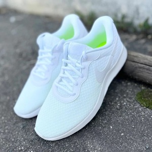 ナイキ タンジュン フライイーズ Nike Tanjun Flyease DV7775-101 EasyOn イージーオン 28 cm US 10 MB スケッチャーズ スリップ イン オン