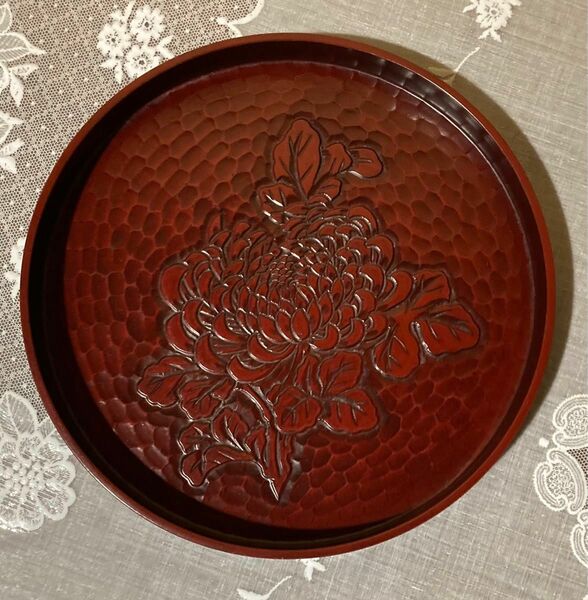 鎌倉彫 木製　丸盆 お盆　菊　伝統工芸品