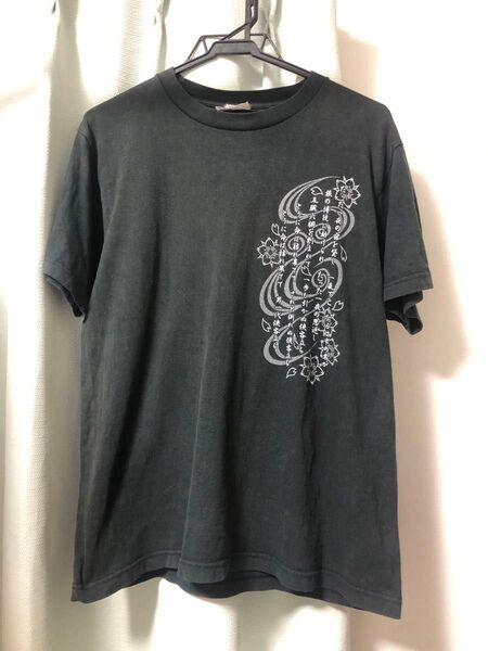 granlobo グランロボ 黒のtシャツ 漢字 メッセージ