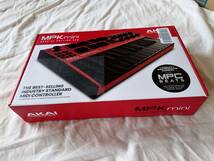 Akai Professional MIDIキーボードコントローラー MPK mini 新品　未開封_画像2