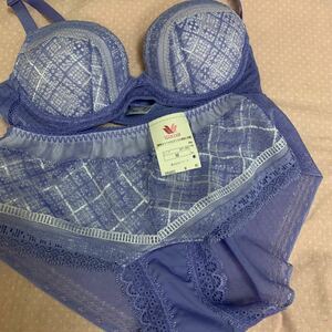 ワコール　NATSU-BRA 　　ブラジャー　　BRB453　　　3/4カップワイヤー 　　Ｂ６５　ショーツＭ