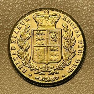 イギリス　硬貨　ヴィクトリア女王　1841年　クラウン　イングランド　スコットランド　アイルランド　紋章 国花 コイン 古銭 重さ4.15g