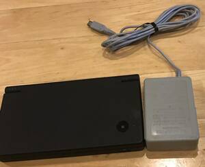 【動作確認済】Nintendo DSI 任天堂 ニンテンドー　ブラック　アダプター 