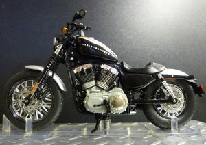 【未開封】1/24 ハーレーダビッドソン 　XL 1200N ハーレー　スポーツスター　ナイトスター 　　2008　 ixo