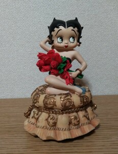 ベティちゃん　BETTY BOOP　オルゴール　フィギュア　バラの花束　ウェストランド社　レトロ　1999年