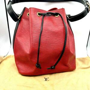 TY1016■ LOUIS VUITTON ルイヴィトン エピ プチノエ M44172 AR0964 ショルダーバッグ 巾着 レッド ブラック ゴールド金具 保存袋有