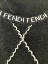 仙4【タグ付き未使用】FENDI 半袖 ニット セーター トップス ブラックカラー ロゴ レディース 刺繍 フェンディ 黒色_画像7