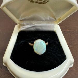 18K 刻印あり　オパール　リング　総重量3.3g ヨコハマ　タカシマヤ　OPAL ビンテージ 指輪 